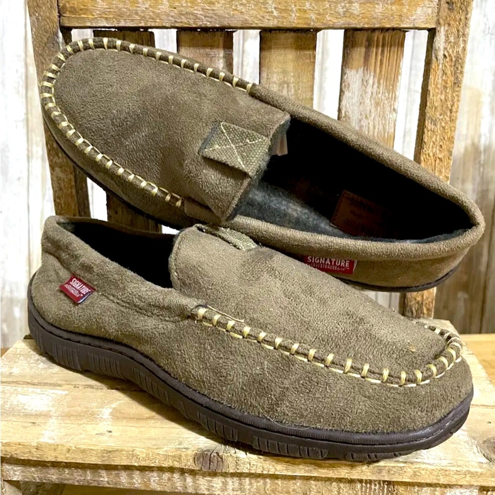 Men's Signature by Levi Strauss Memory Foam Slippers Taupe 7-8 NEW